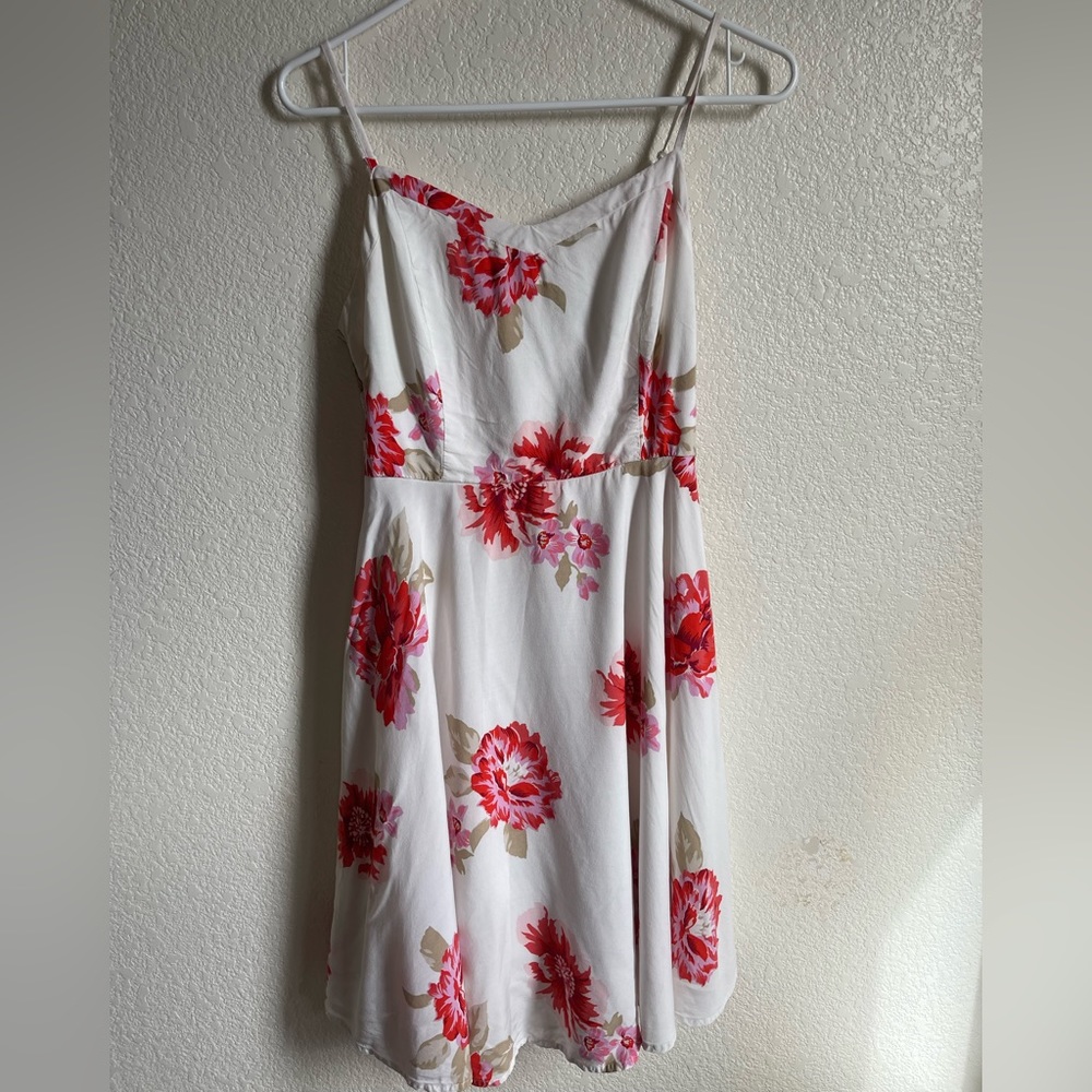 Old Navy medium cream and pink sundress - Picture 2 of 6